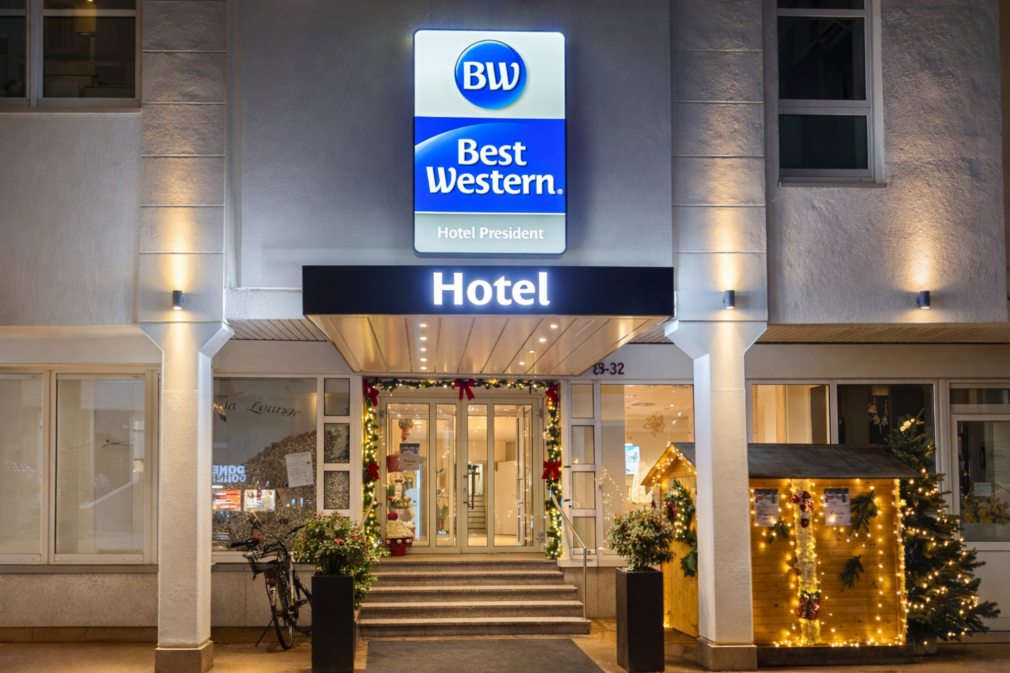 Best Western Hotel President bei Nacht